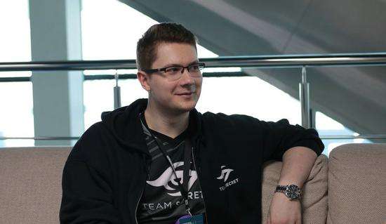 做出回应 做出回应