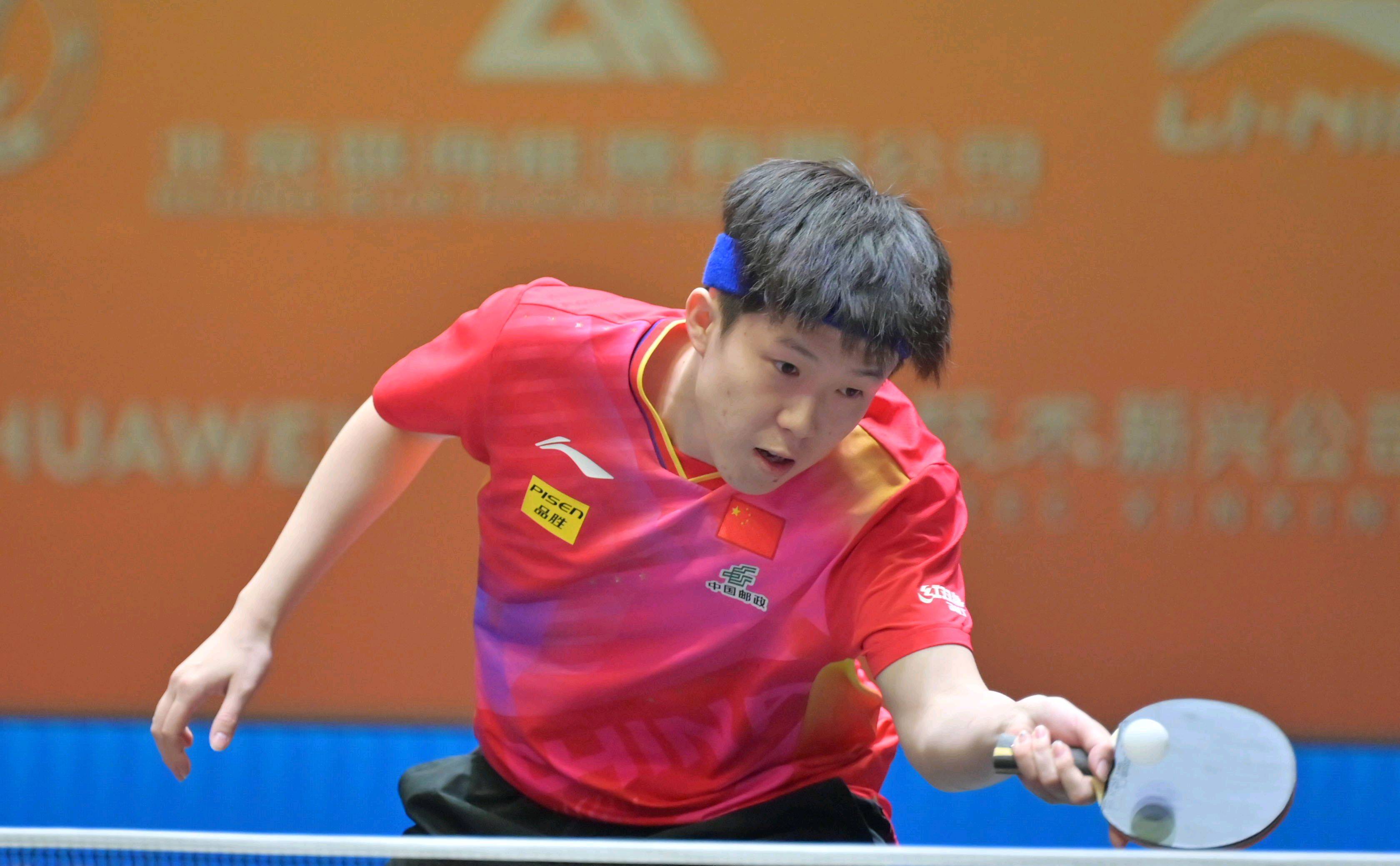 员树立了榜 员树立了榜