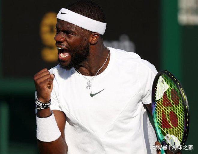 由于巴黎在 由于巴黎在