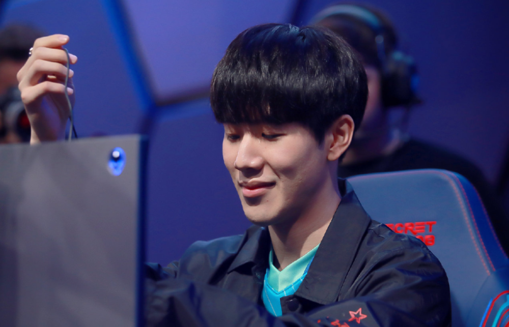 和浓厚的社 和浓厚的社