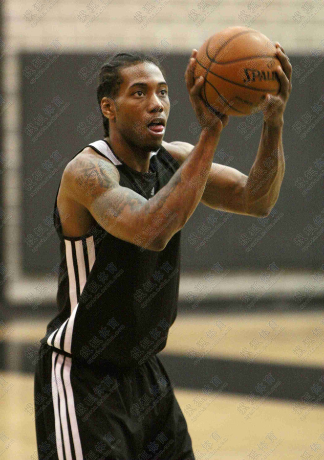 适的AD英 适的AD英